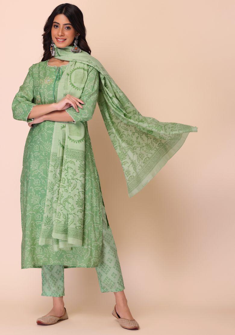 green muslin kurta with pants and dupatta (set of 3)