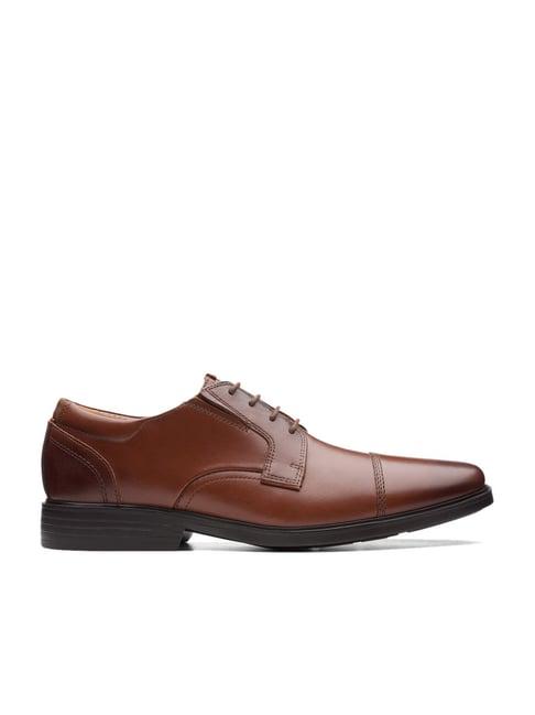 clarks men's clarkslite brown derby shoes