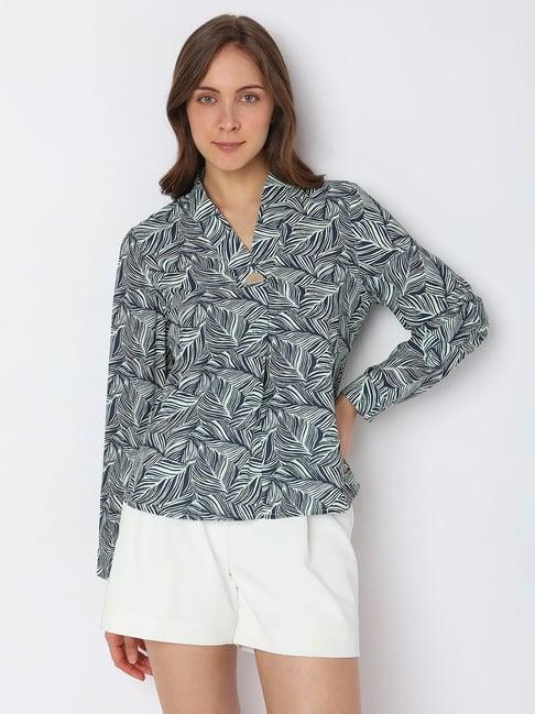 vero moda navy & white printed top