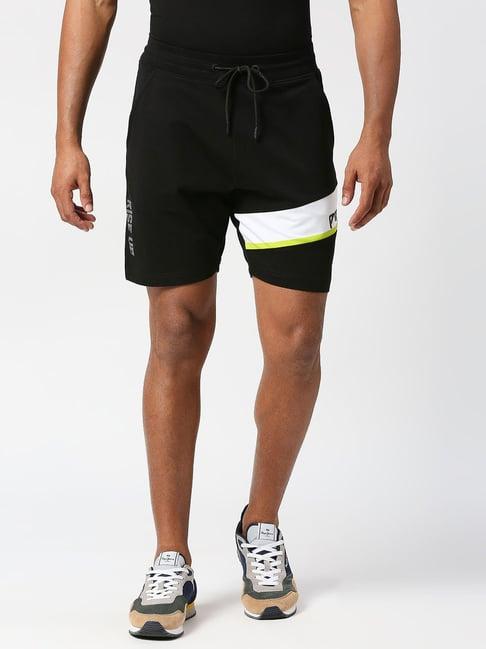 pepe jeans black printed regular fit shorts