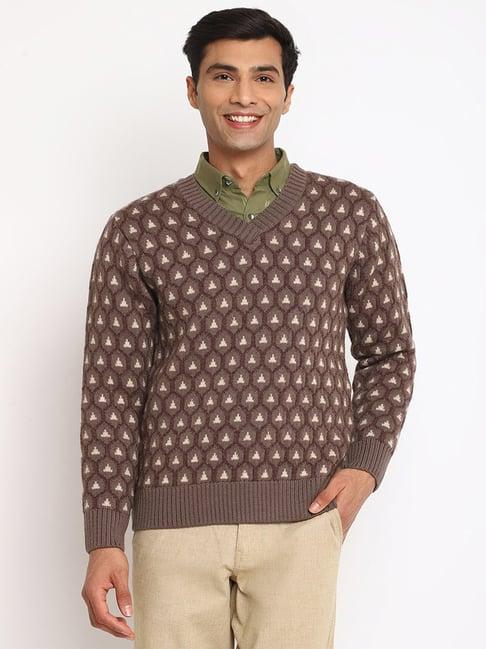 fabindia grey & brown comfort fit self design sweater