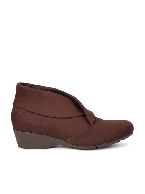 inc.5 women's brown wedge booties