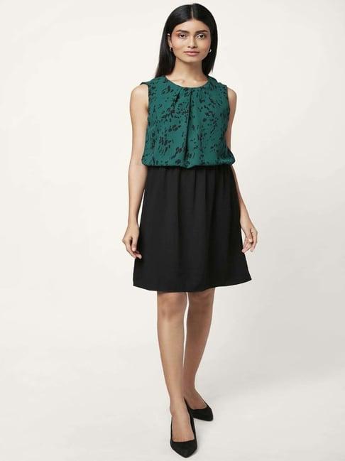 annabelle by pantaloons green & black printed shift dress