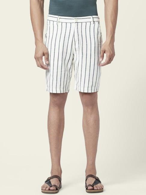 7 alt by pantaloons off white cotton slim fit striped shorts