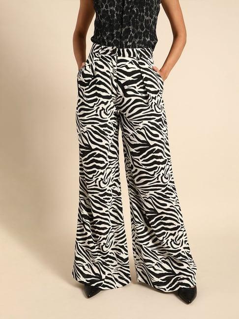 dodo & moa white & black relaxed fit mid rise pants