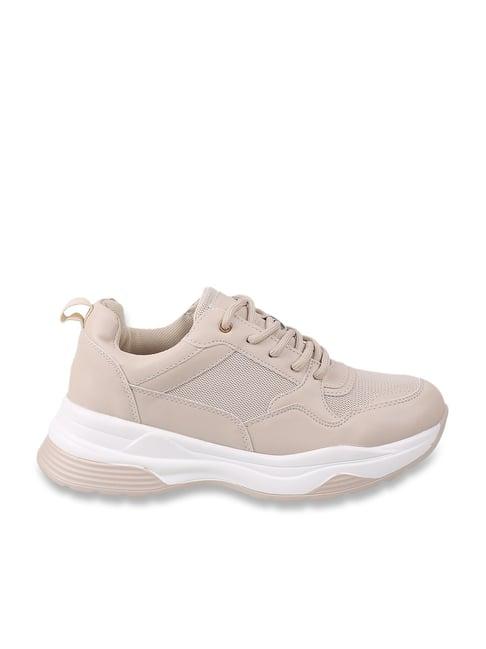 metro women's beige running shoes