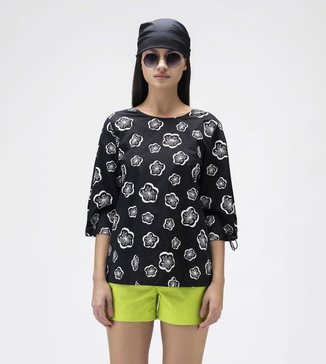 ayurganic black printed top with inverted box pleats