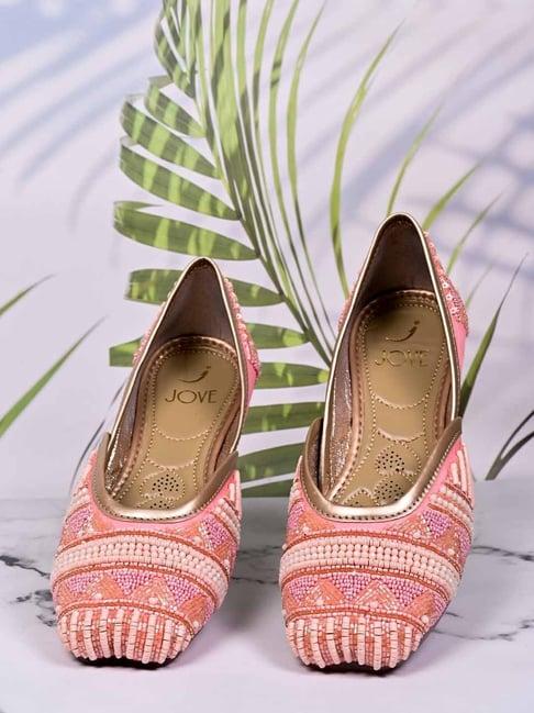 jove women's pink ethnic juttis