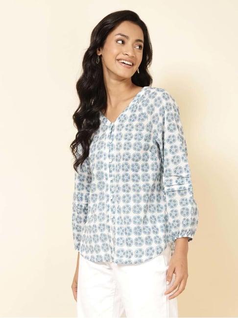 fabindia white & blue cotton printed shirt