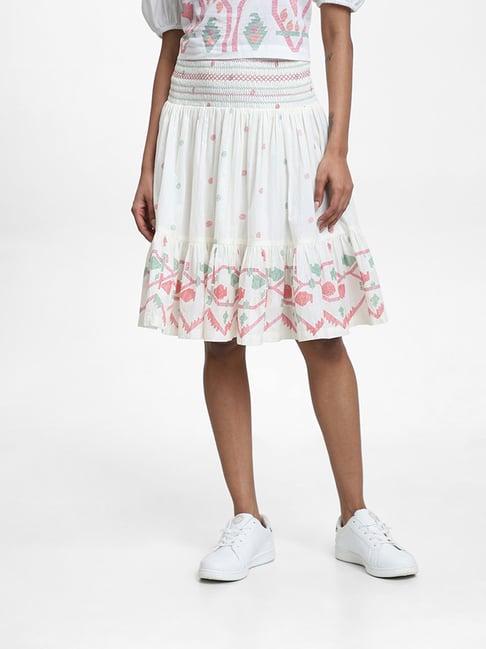 bombay paisley by westside printed off-white skirt