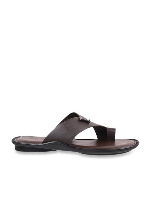 mochi men's brown toe ring sandals