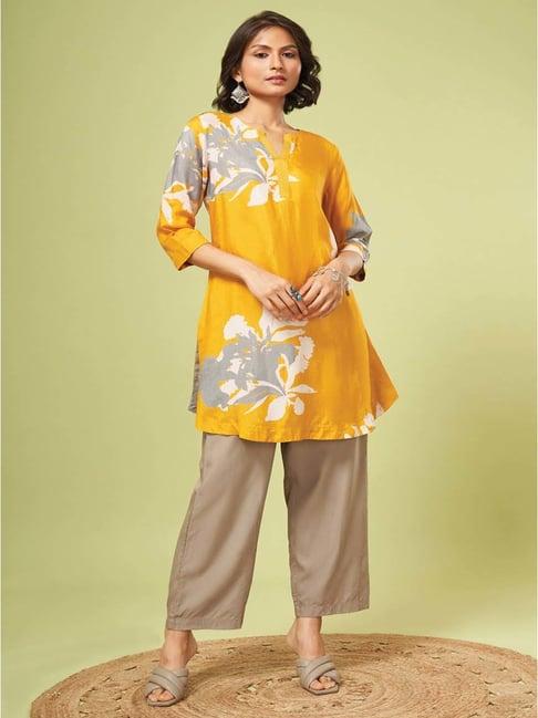 marigold lane mustard printed tunic