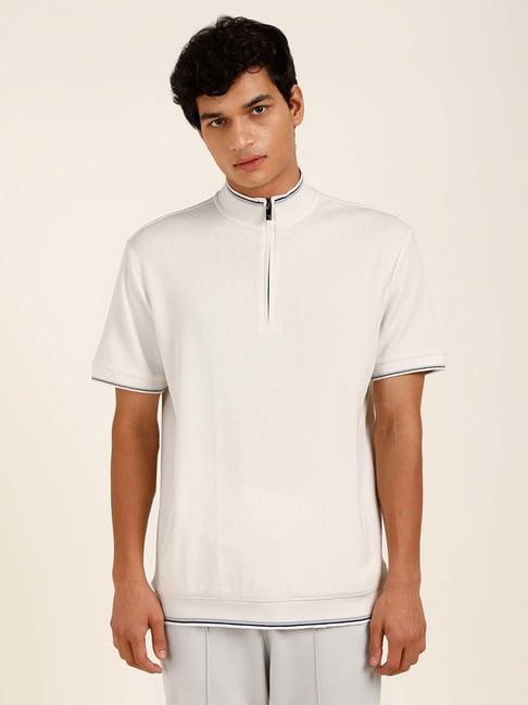 andamen white regular fit textured t-shirt