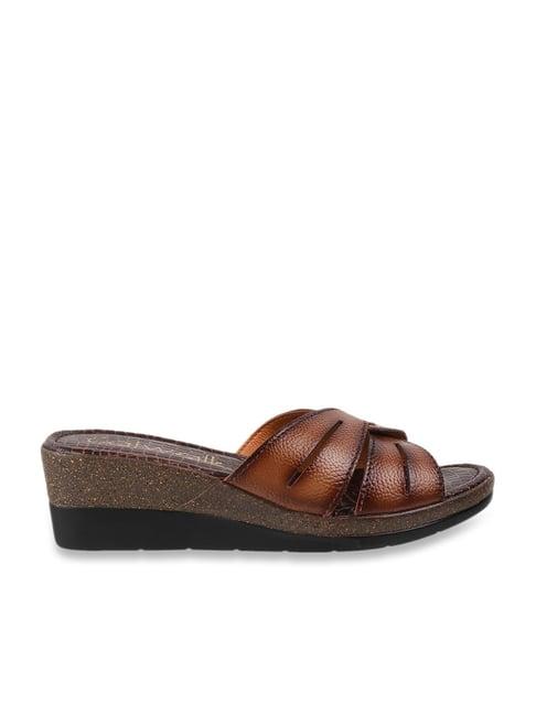 catwalk women's brown casual wedges