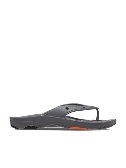 crocs men's classic slate grey flip flops