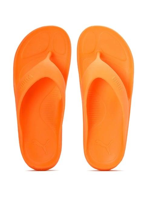 puma men's wave flip res orange flip flops