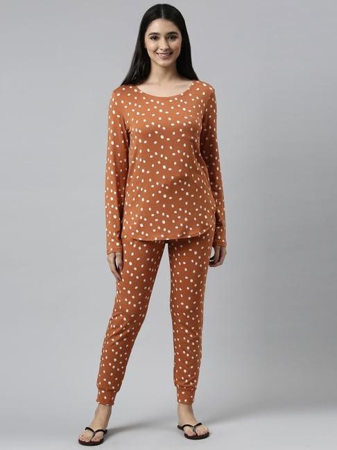 enamor brown printed t-shirt pyjamas set