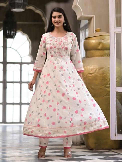 zolo label off white embroidered kurta with pant & dupatta