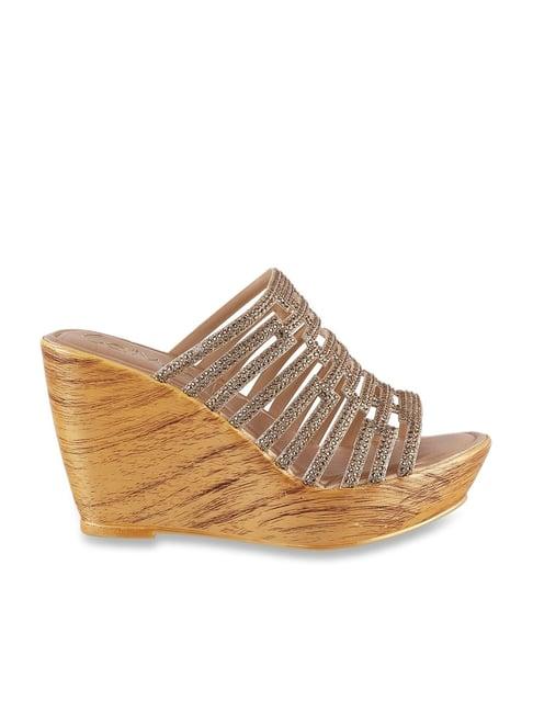 catwalk women's golden casual wedges