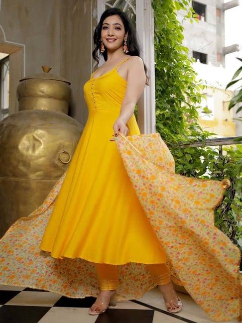 indi inside yellow kurta pant set with dupatta