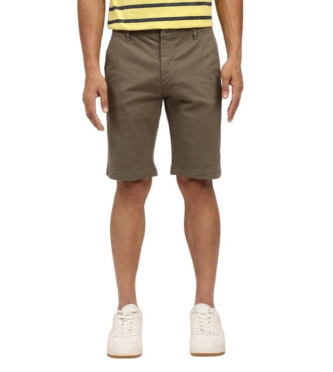 lindbergh green regular fit army shorts