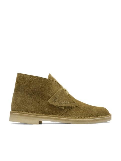 clarks men's desert green chukka boots