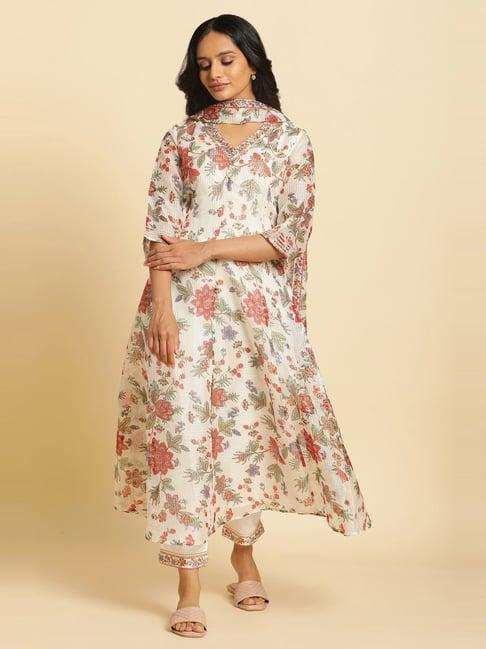 w off-white floral print kurta pant set with dupatta