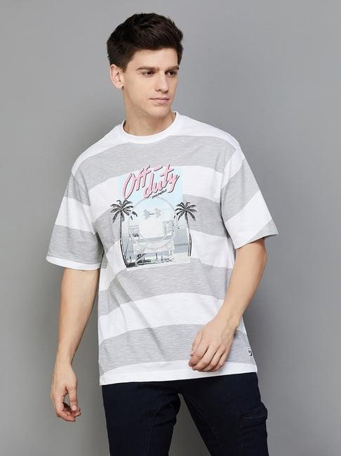 smileyworld white regular fit striped crew t-shirt