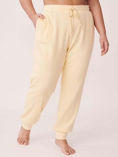 la vie en rose yellow self pattern pyjamas