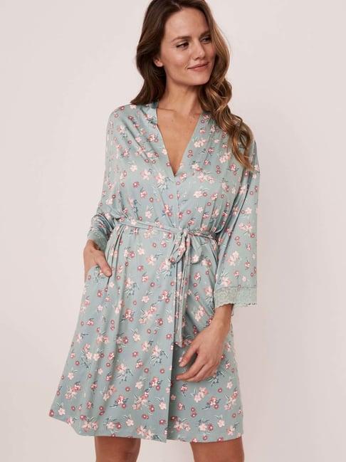 la vie en rose green printed robe