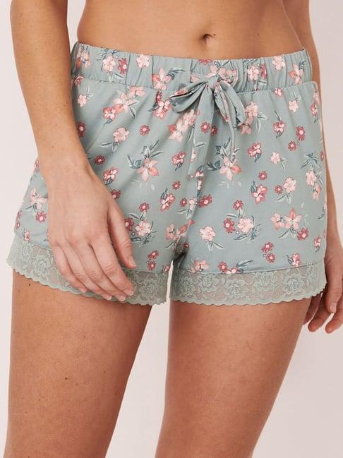 la vie en rose green printed shorts