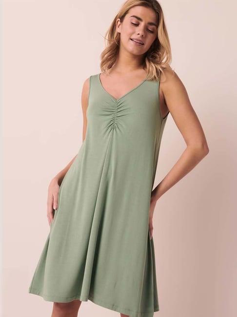 la vie en rose green v neck night dress