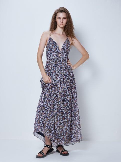 cover story blue floral print maxi dress