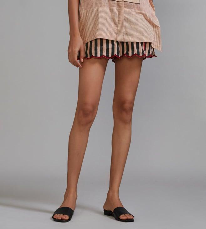 mati pink scallop striped shorts