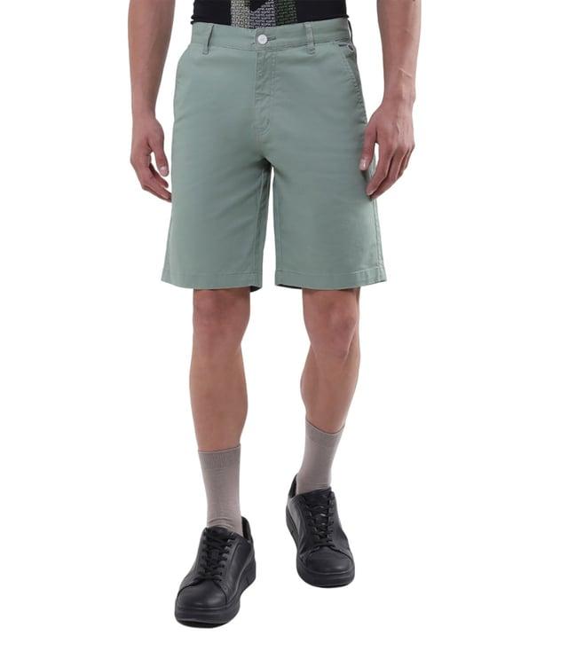 iconic olive regular fit shorts