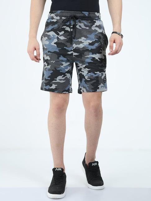 masculino latino black regular fit camo print shorts