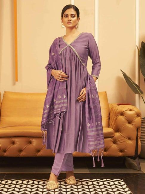 tikhi imli lilac embellished kurta pant set with dupatta