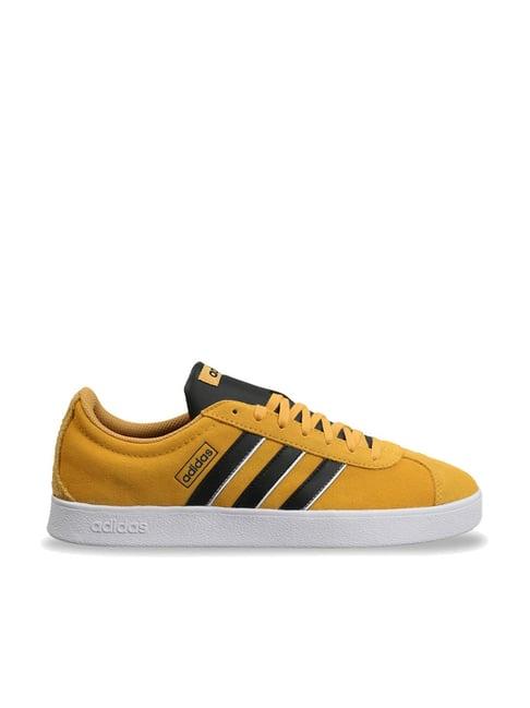 adidas men's vl court 2.0 yellow skateboarding shoes