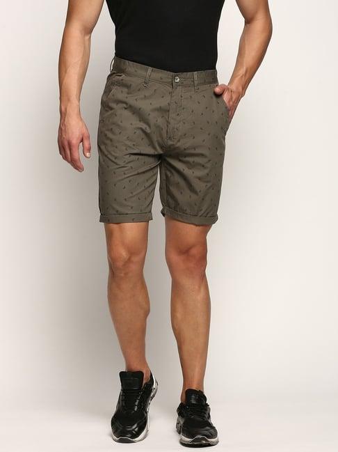 showoff olive slim fit printed shorts