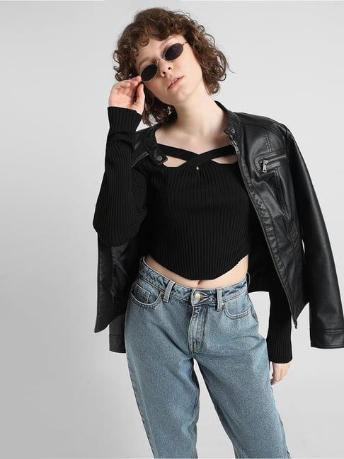 only black regular fit crop top