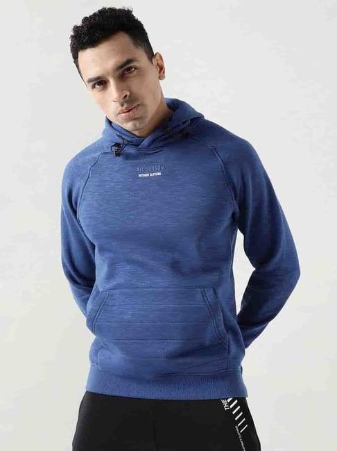 wildcraft blue regular fit printed hooded sweatshirt