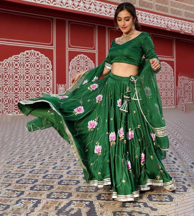 aachho green hand painted lehenga set