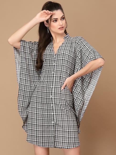 kassually white & black checks kaftan