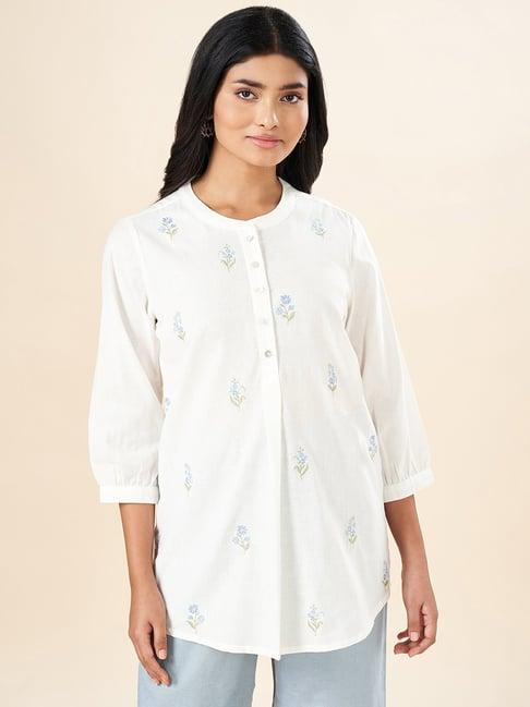 akkriti by pantaloons white cotton embroidered tunic