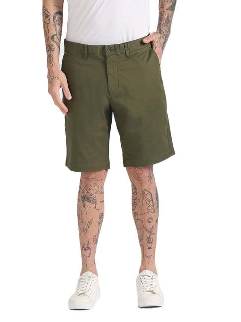 tommy hilfiger army green relaxed fit shorts