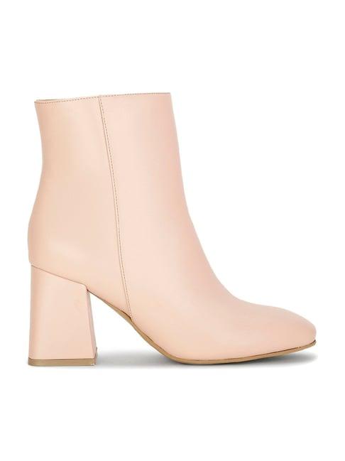 bata women's zendaya pink booties