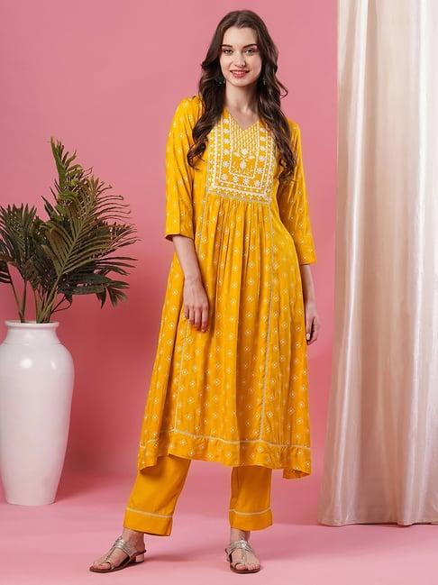 globus yellow & white embroidered kurta with pants