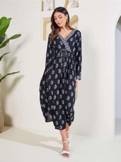 styli black floral print maxi dress