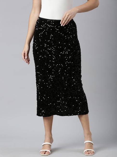 showoff black velvet self design skirt