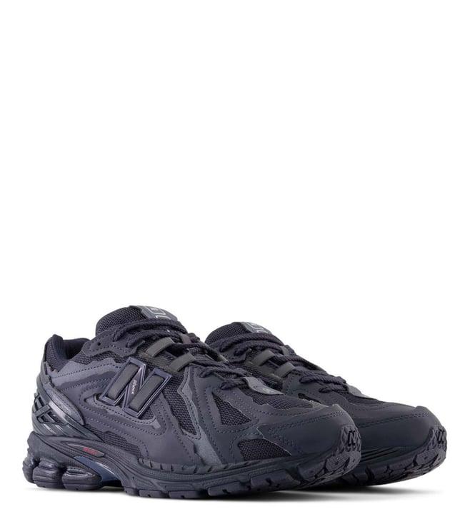 new balance men's m1906di black sneakers